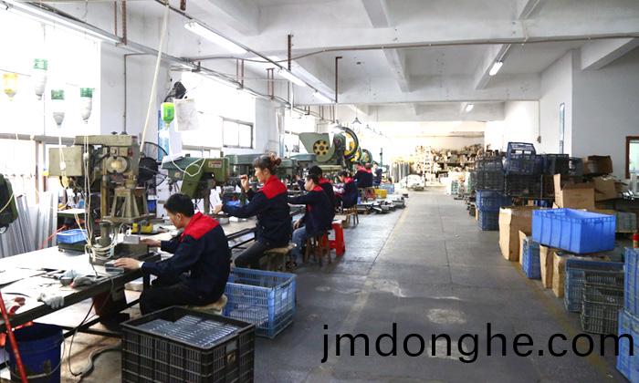 生(sheng)産(chan)車(chē)(che)間(jian)